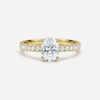 The Oval diamantring i guld set forfra
