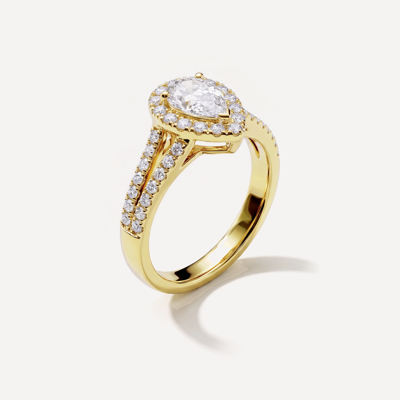 Serenity diamantring i 14 karat guld, set fra siden